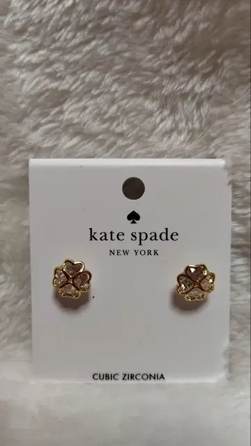 케이트 스페이드 클로버형 귀걸이