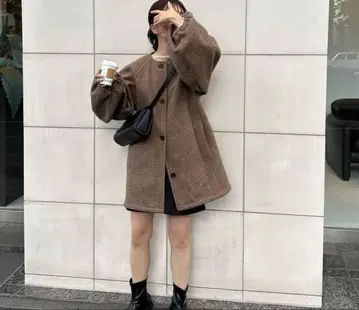 lawgy 체크 무늬 노카라 코트