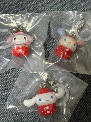 산리오 딸기 메지루시 액세서리 세트