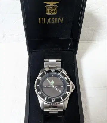 ELGIN 남성용 손목시계 엘르 솔라 작동 박스 있음 스테인리스