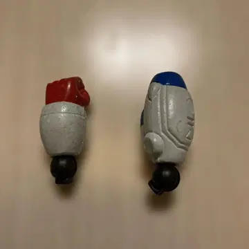 팔 부품 피규어