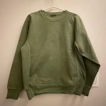 AURALEE 올리브 그린 크루넥 트레이닝복 사이즈 4