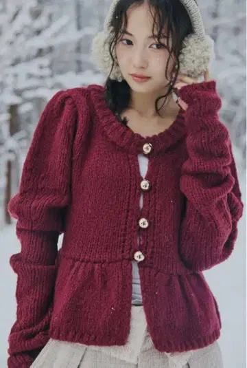 Andequal 골드 버튼 퍼프 소매 니트