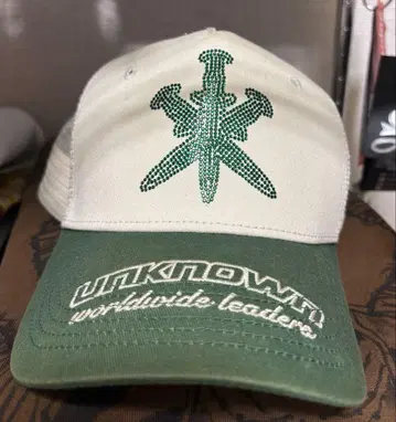 UNKNOWN 검 자수 새상품급 캡 린넨 잎 언노운 런던