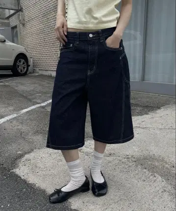 UNE MANSION 유니크 사이드 포켓 하프 팬츠 다크 블루