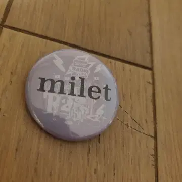 milet 캔뱃지