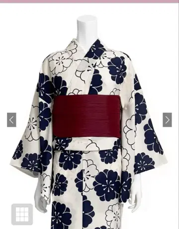 유카타 오비 세트 화이트 베이스에 네이비 컬러 꽃무늬