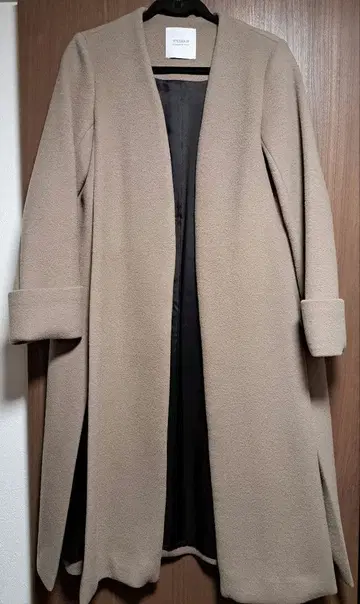 STUDIOUS 사이드 슬릿 노카라 코트