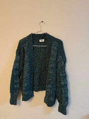 BEAMS 다크 그린 가디건