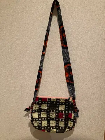 우메다 용품점 아프리칸 패브릭 사선 가케 백