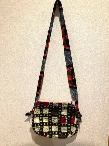 우메다 용품점 아프리칸 패브릭 사선 가케 백