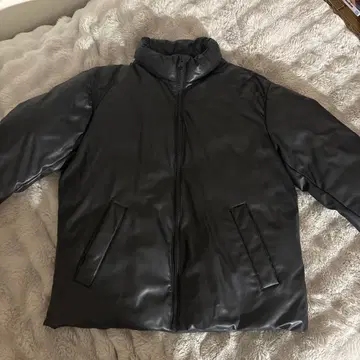 ZARA 가죽 다운 자켓 XLsize