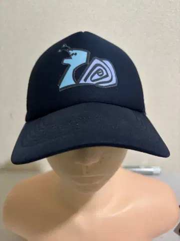 네이비 메쉬 백 캡 로고 포함