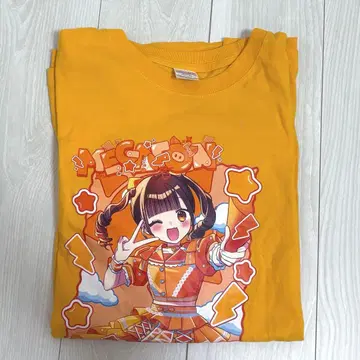 코하루의 최애 T셔츠 MEGAFON