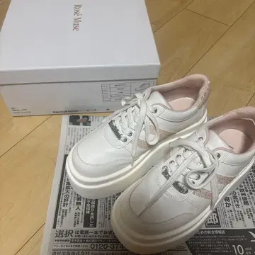 로제 뮤즈 글리터 포인트 스니커즈 핑크