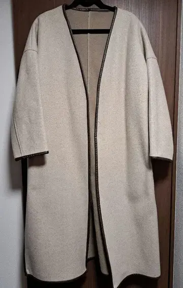 파이핑 노카라 코트 벨트 포함