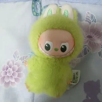 그린 컬러 토끼 귀 캐릭터 키링