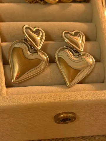 실버 하트형 후프 귀걸이