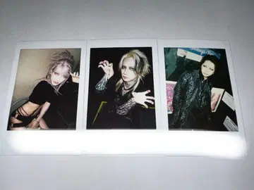 JILUKA Ricko Zyean Sena 폴라로이드