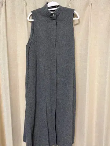 MidiUmi 슬리브리스 그레이 롱 원피스