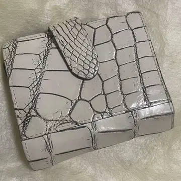 여성용 화이트 접이식 지갑 CROIX ROYAL 크로와 로와이얄