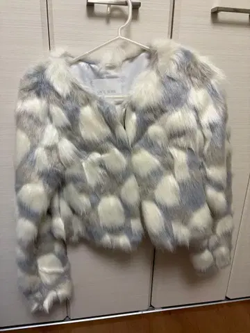 Cecil McBee 인조 모피 자켓 M 그레이 계열