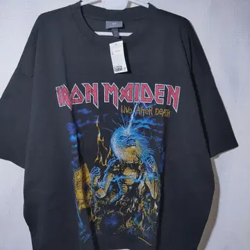 새상품 T셔츠 4L 사령부활 아이언 메이든 밴드 메탈 H&M 반팔