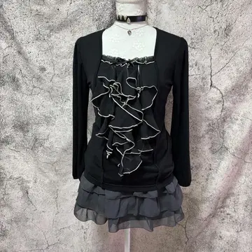 y2k00s 다크코어 피치T 쿠루쿠루 프릴 큐스에어 컷소우 그런지