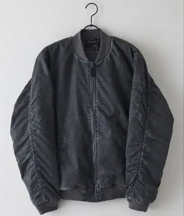 피그먼트 나일론 오버 사이즈 빈티지 가공 MA-1 블랙