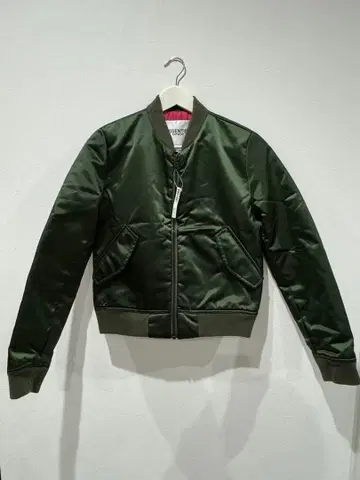 MA1 Essentiel Antwerp