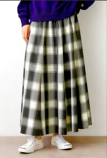 새상품급 [세탁 가능 허리밴딩] 체크 무늬 플레어 스커트 M 사이즈