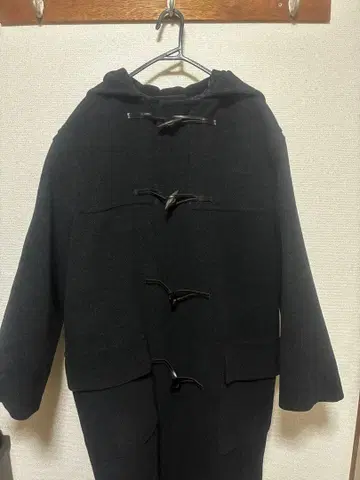 블랙 더플 코트 후드 부착