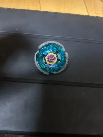 메탈 파이트 베이블레이드 사이버 아쿠아리오