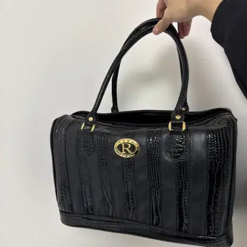 크로커다일풍 블랙 보스턴 백