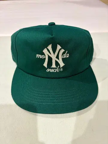 Mondaysuck NY 로고 자수 스냅백 캡