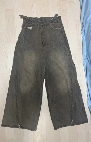 [ GRANCY ] 지퍼 디자인 배기 데님 팬츠