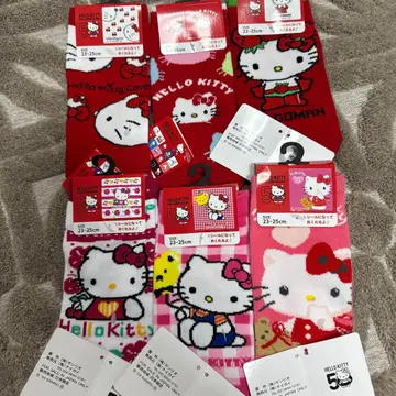 새상품 한정판 hello kitty 키티 씰 포함 삭스 6켤레 양말