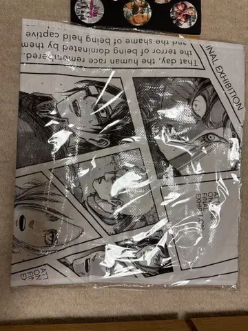 진격의 거인 가방과 배지 세트