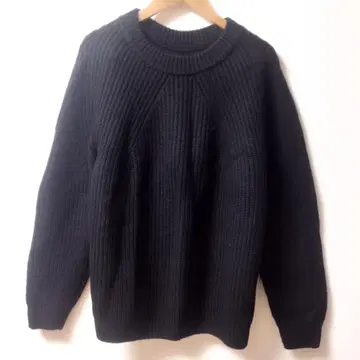 바토너 BATONER 시그니처 크루넥 니트 M~L 블랙