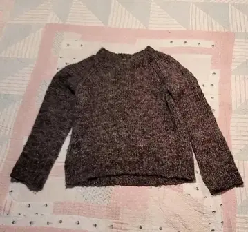 네스트로브 니트