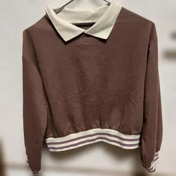 MAJESTIC LEGON 카라 부착 라인 상의 M 사이즈