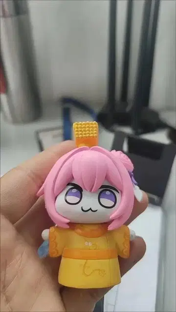 일본풍 의상의 귀여운 피규어