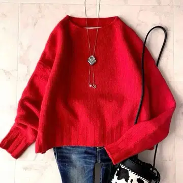 새상품급 에스트네이션 포근한 캐시미어 부드러운 숏 기장 니트 루즈핏