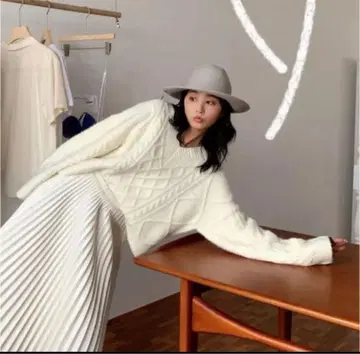 BIRTHDAY BASH 로우게이지 니트 미사용 새상품