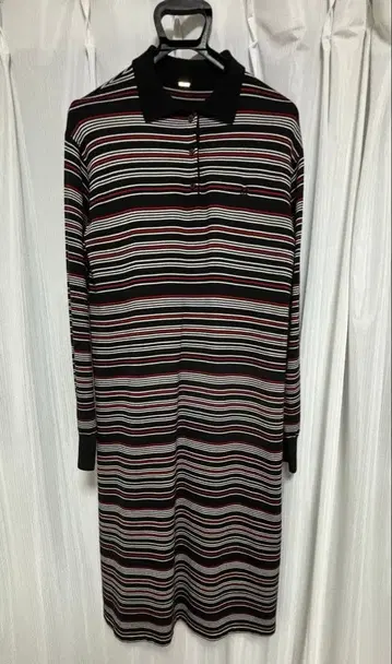 미라 오웬 폴로 니트 롱 스트레이트 원피스 레드