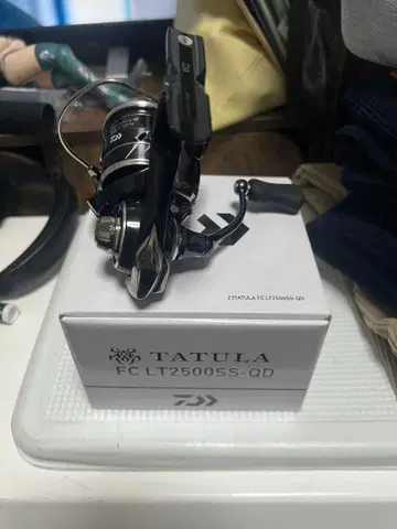 TATULA FC LT2500SS-QD 스피닝 릴