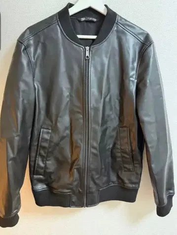 [ ZARA ] 봄버 페이크 가죽 자켓 S