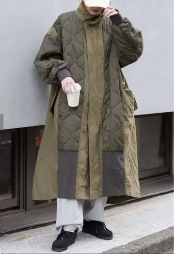 etsinta 에신타 절개 맥시 밀리터리 코트 차오패닉 티피