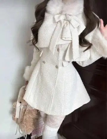 화이트 트위드 코트 퍼 포함 코트 겨울 양산 지뢰 화이트