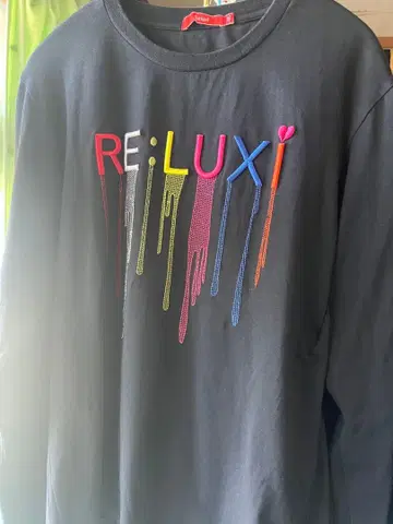 RE:LUXI 블랙 롱 슬리브 T셔츠